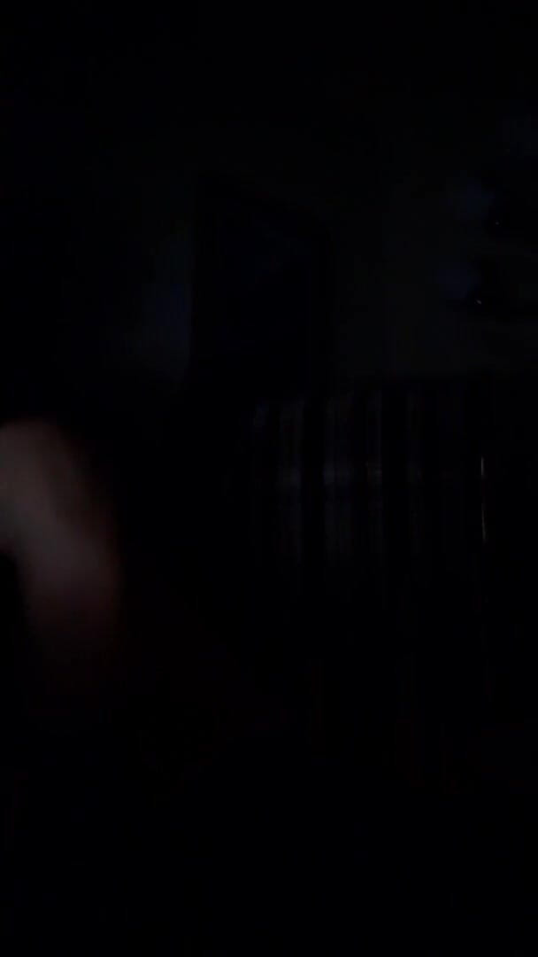 AlphaCathexis: Los ojos de un chico musculoso se vuelven cuando se...