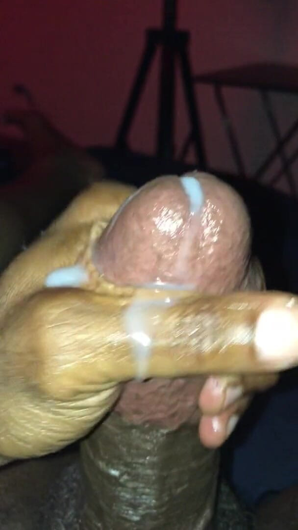 Harrypalms68: Boşalana kadar okşuyor
