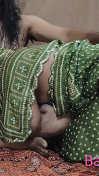 Un couple desi baise