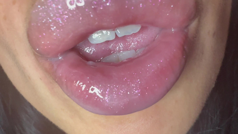 Asmr_mouth: Um Loooot de Lipgloss quando eu beijo