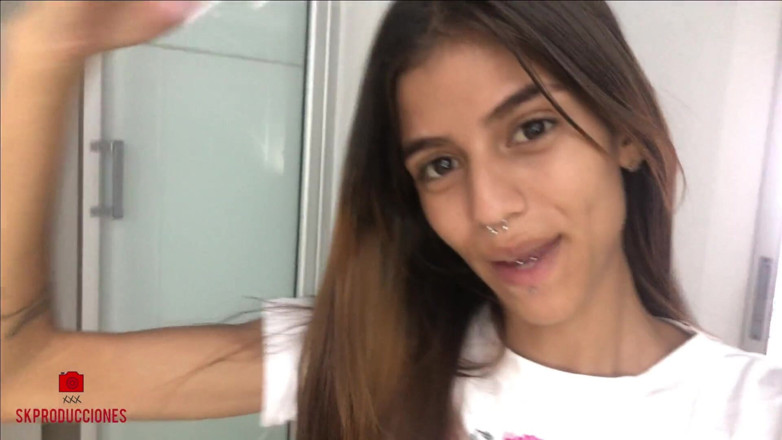 TUflacasex: Parlo per un po' con i miei follower mentre si...