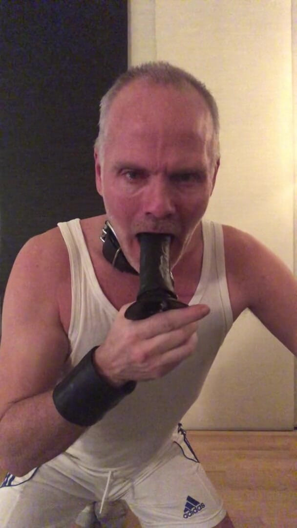 Exhibitionslutty: Eu, călărește și suge vibratorul - solo