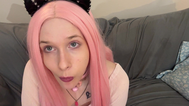 EmoDream1998: Bratty Bubblegum 창녀가 거품을 불고 있습니다.