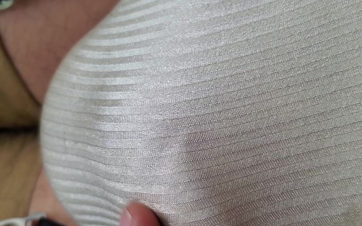 My panties: 第一人称视角 precum 在我的尼龙裸体条纹内裤，复古内裤