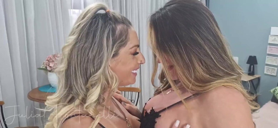 Julia fontanelli: Naughty Friends Arranged to Go Out Together but Had a...