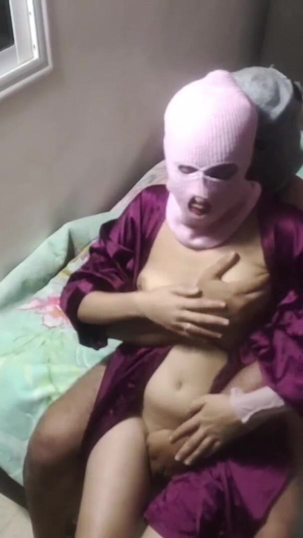 Arab teen: Orgasmo da menina árabe de 18 anos