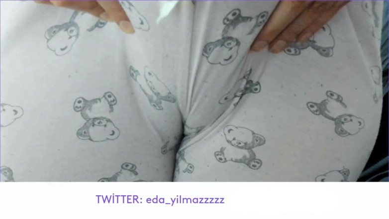bigass_sexy_bigboobs: CAMELTOE- KABARMIŞ AM- ŞİŞMİŞ AM- PİJAMA- TURK PORNO