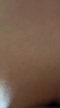 Geef me al het sperma van je ballen in mijn darmen en vergap mijn kontgaatje