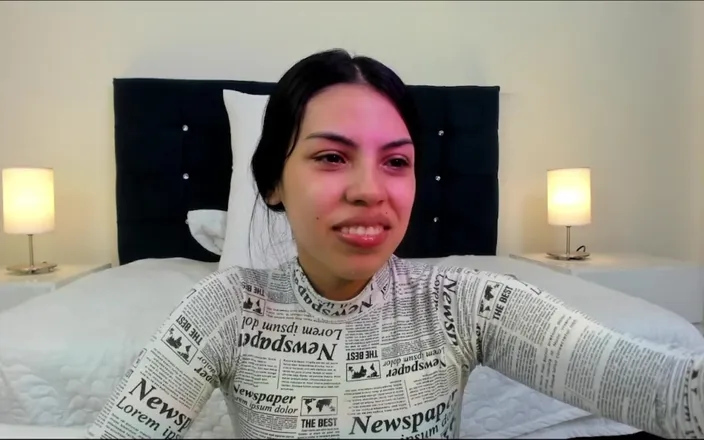 Carlotta Kokcu: Sexy Show in My Room