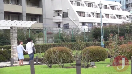 Asian happy ending: Asyalı piliç kesilmiş amından sikiliyor