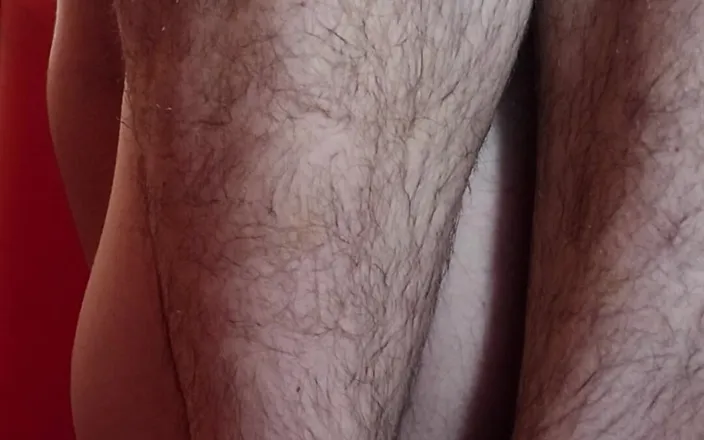 BW_Dolphin: Hairy Body Tour.