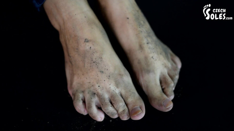 Czech Soles - foot fetish content: Sofie's feet are so dirty from walking barefoot