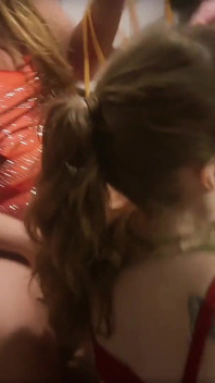 Carnavalsorgie Van Fever Films in Brazilië, Ze Kwamen Uit De Straten Vol Lust.