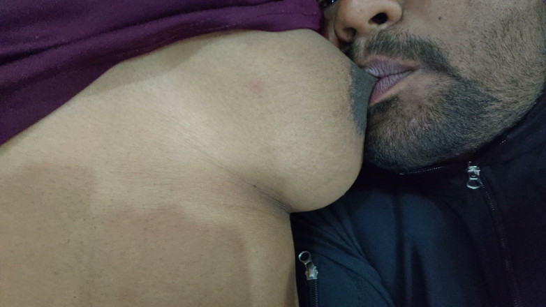 Premi pooja: Desi Bhabhi Boobs Sucking Romantic Desi Video