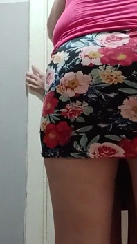 Minha governanta me fode bem quando meu namorado não está em casa