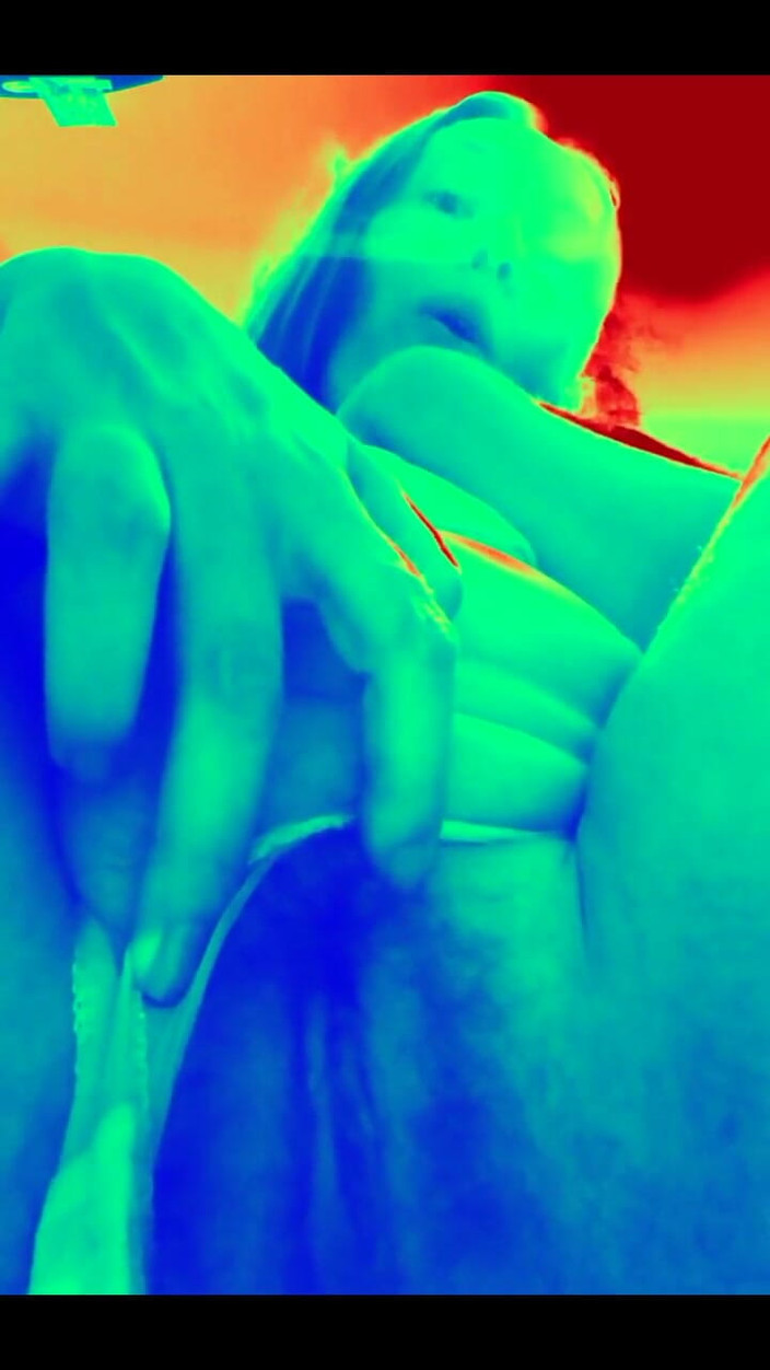 FetishDomina: MAMĂ SEXY GERMANĂ CU INSTRUCȚIUNI DE MASTURBARE