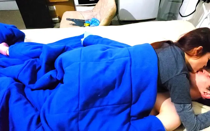 Kyle Smith: Funny Couple Having Sex Ends up in Creampie