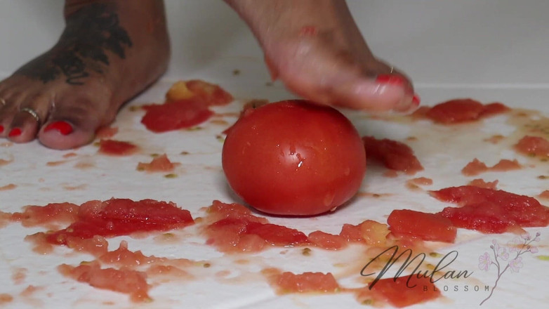 Mulan Blossom: Rajčatová smash