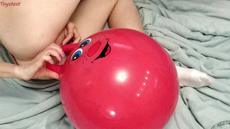 Toystest: อีกหนึ่งการออกกำลังกายกับฟิตบอล