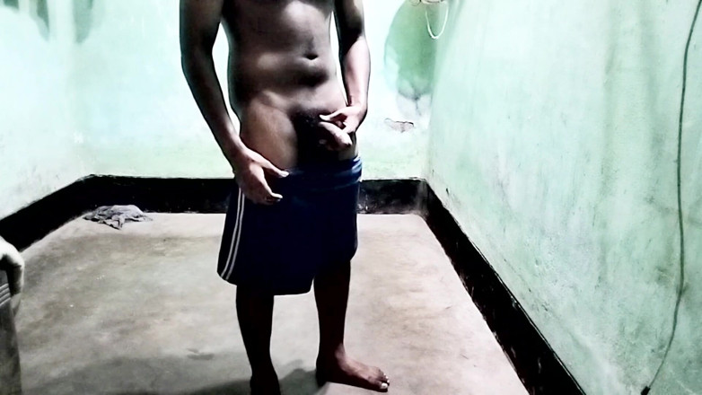 Desi Tits: Asijský teen chlap masterbating ptáka
