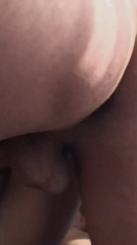 Hot Asian babe fucks in threesome with hitachi