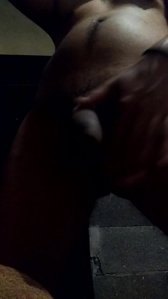 AlexAlejandro13: 촉촉한 욕조에서 쭉 뻗어 내 피부가 가볍게 촉촉해