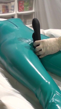 Amatur mengganggu dominatrix, pancutan leher berkubur, pepijat hidup 2 sudut