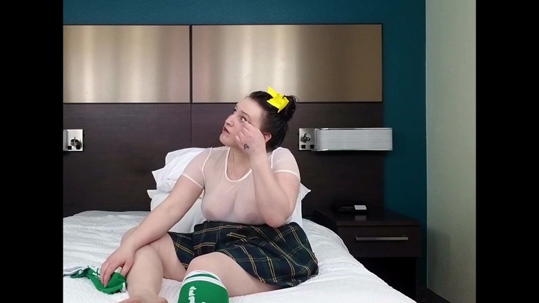 PornoJuice Faphouse: PAWG Co'ed rucha się z Savannah Maxxx