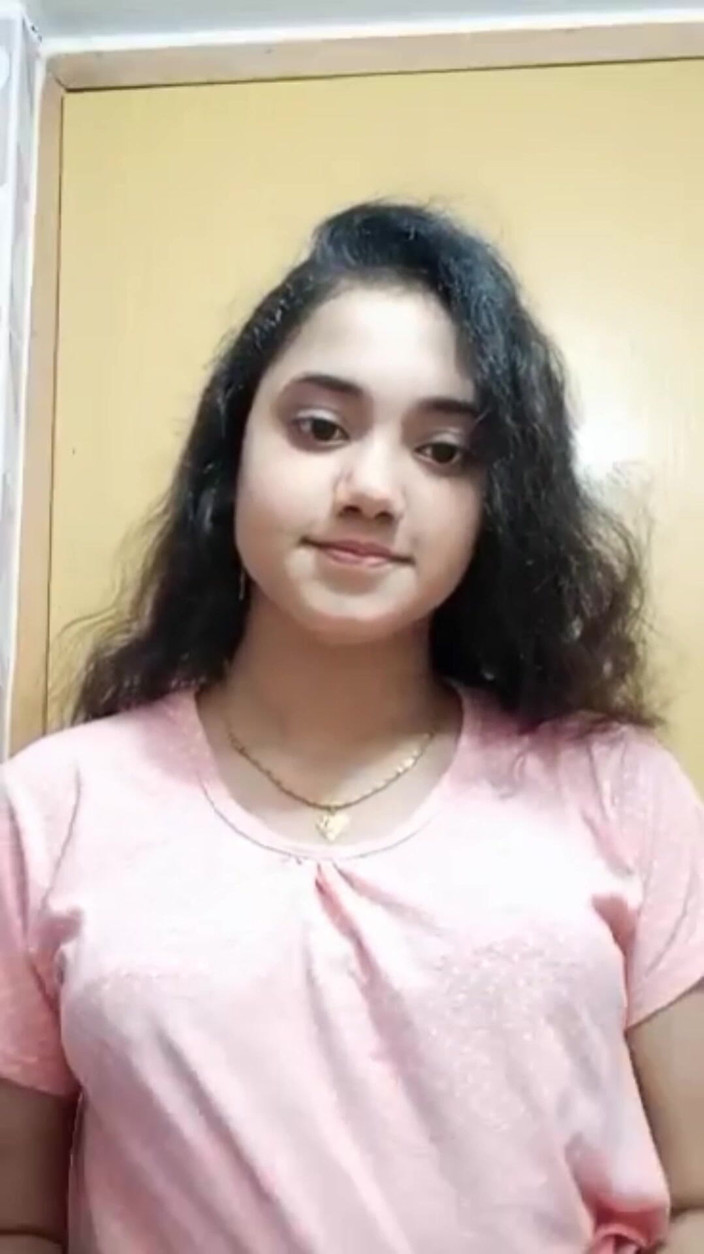 MehwishAly: 在浴室为男朋友制作视频