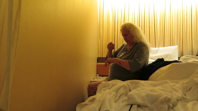 BBW nurse Vicki adventures with friends: Sexy Granny puts on knee highs 4 U