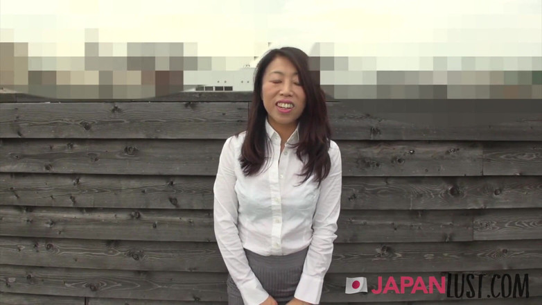 Japan Lust: 日本のおばあちゃんの手に負えないquirter