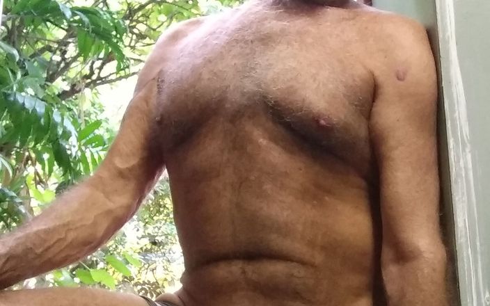 Mr hairy gardener: Гаражний фінал