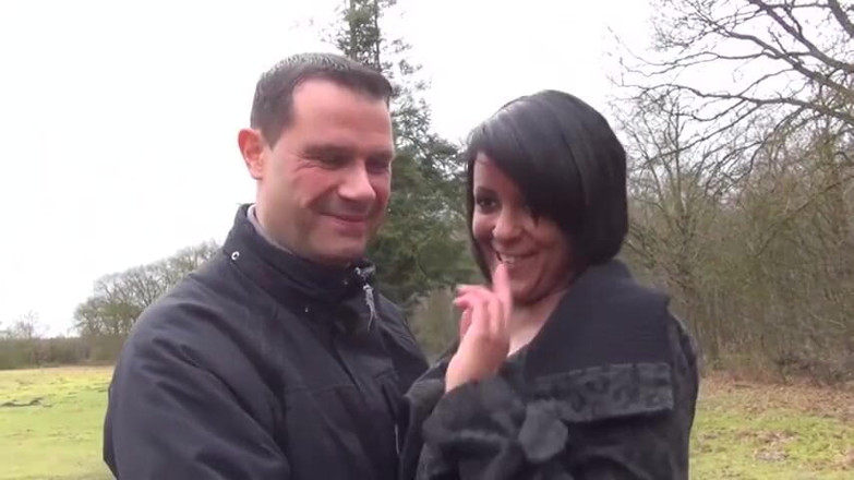 German amateur - 100% German hardcore videos: Brunette milf wordt geneukt in het bos