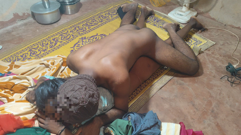 Ankush raj: Desi la ragazza del villaggio scopata da un ragazzo di...