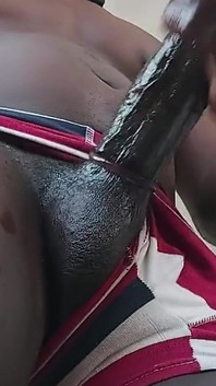 Grosse bite noire veineuse