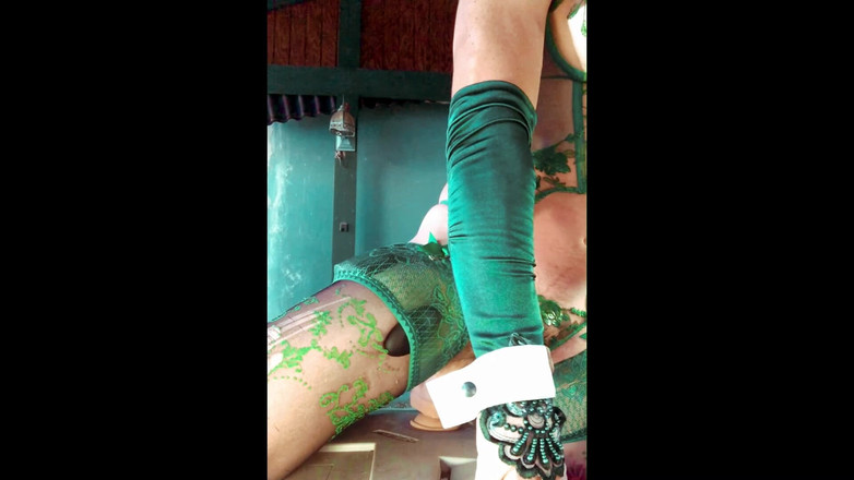 Benito414: Cintia414 Sexy Zelené spodní prádlo na koni anální obrovské dildo