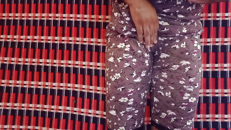 OYOTWONE: Min röv behöver en kuk. Är min kroppsform vacker i tjejkläder?