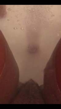 When You Feel Like Making a Bath Bomb Video, but the Pussy Steals the Show