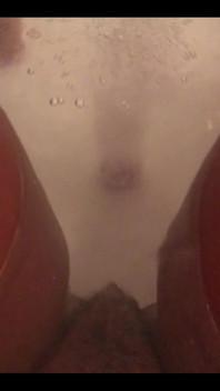When You Feel Like Making a Bath Bomb Video, but the Pussy Steals the Show