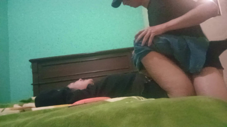 Moo DBOXXX: Hıristiyan arkadaşım benimle seks yapmayı seviyor, daha 18 yaşına girdi ve...