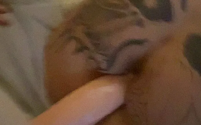 MzKiTTy91: La moglie pawg culona prende solo il consiglio