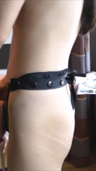 Perversion in Milan - Squirt on boobs