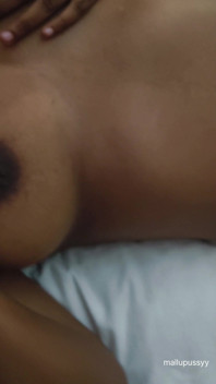 Mallu Girl with Big Natural Boops and Perfect Curves