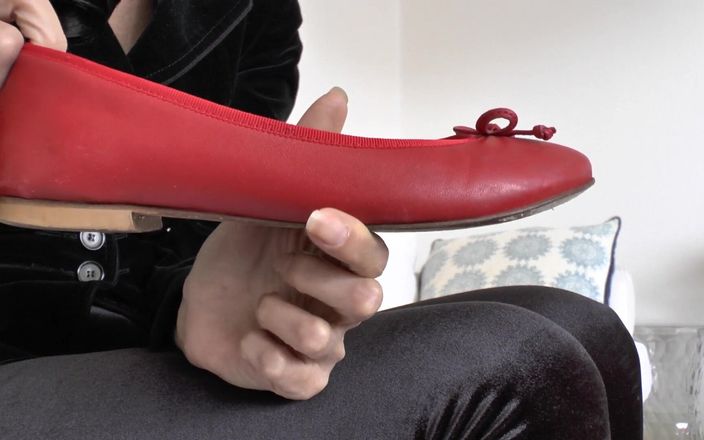 Lady Victoria Valente: 皮鞋芭蕾舞女演员的皮脚气味，第一人称视角，JOI，Lady Victoria Valente