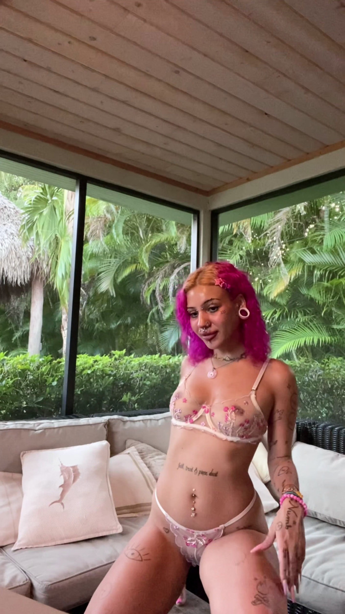 Nali Marie: (Behind the Scenes) Petite Teen Bimbo Small Penis Humiliation Sph...