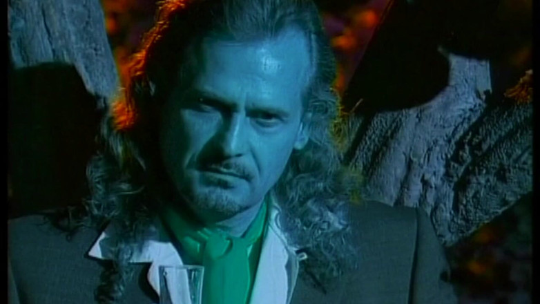 Inthe MILF room: セックスの儀式:ラ・ベネール・ビアンカがフォロワーの前で性交