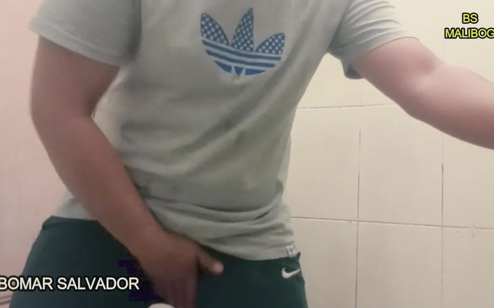 pinoy malibog: Jakol sa cr oleh ayah bomar