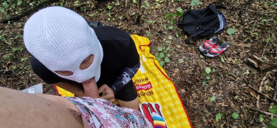 AlexGay: Fudendo o otário em uma saia e leggings e porra -...