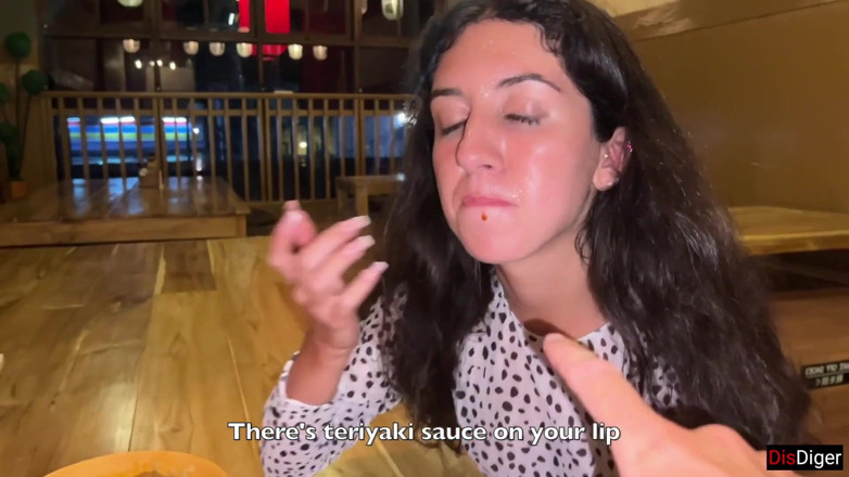Dis Diger: Ich komme auf das gesicht eines mädchens in der sushi-bar...