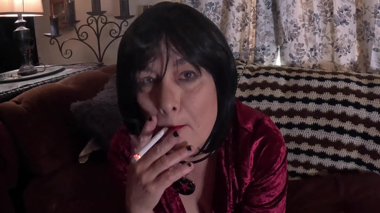 Homesteadmama: Saya akan menghisap rokok sekeras-kerasnya dengan zakar awak